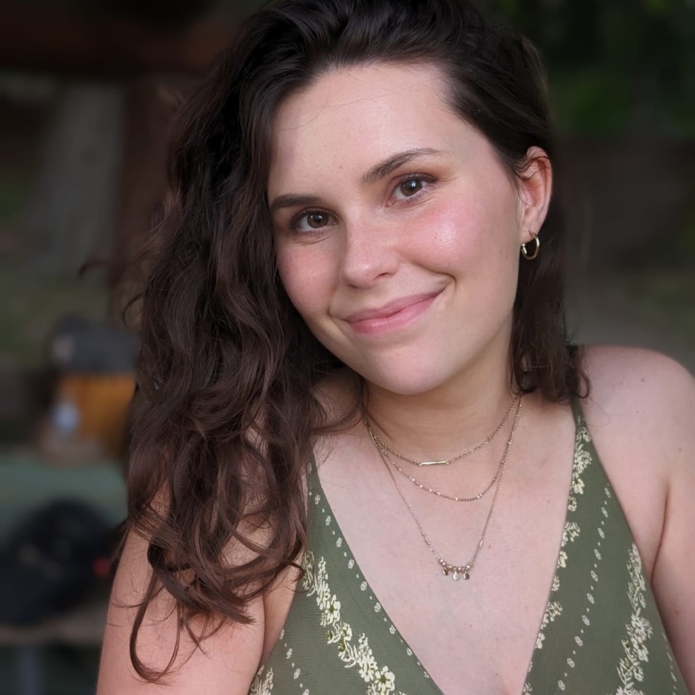 Meet your Posher, Madelyn